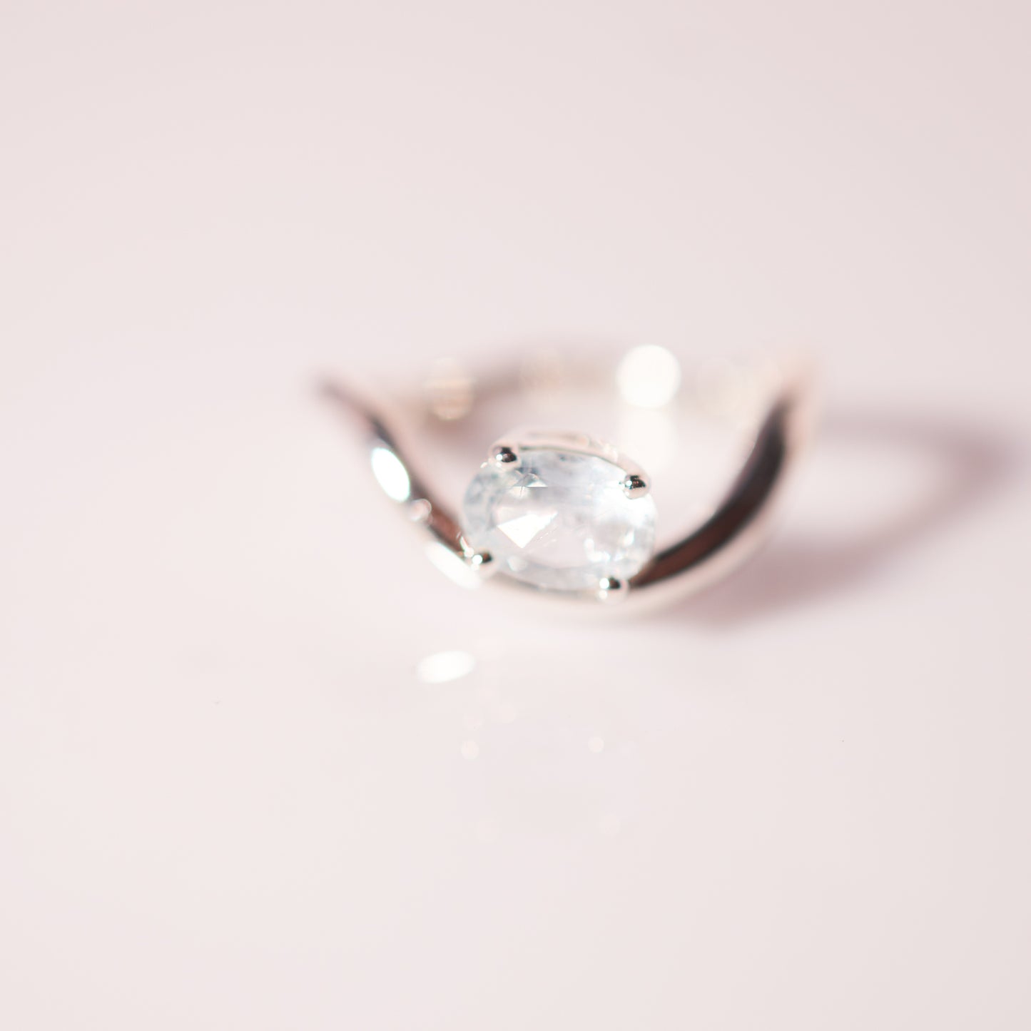 Ebb Ring with aquamarine in Sterling Silver