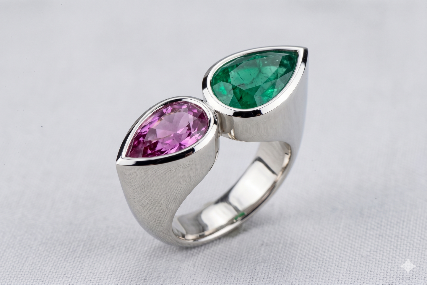 DUO PEAR RING