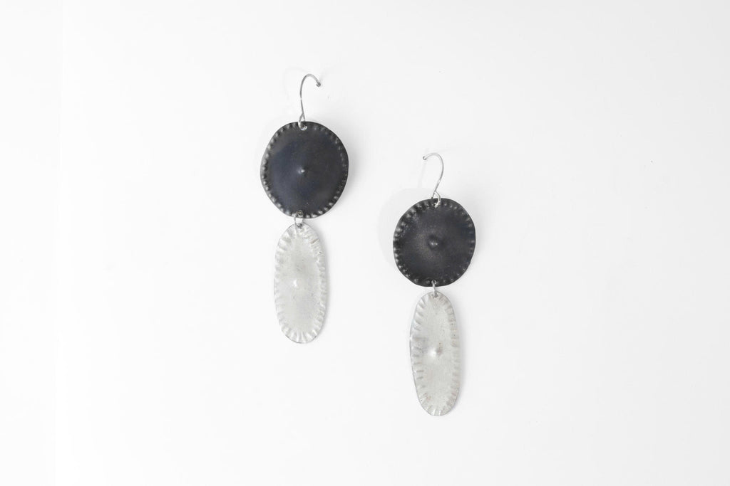 Titi Noir Earrings No.1