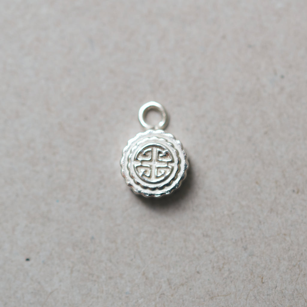 Moon Cake Charm - AURIENT GOLD