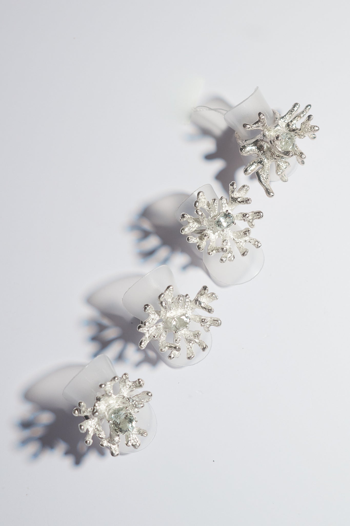 Silver Coral Ring 6x8mm Green Amethyst