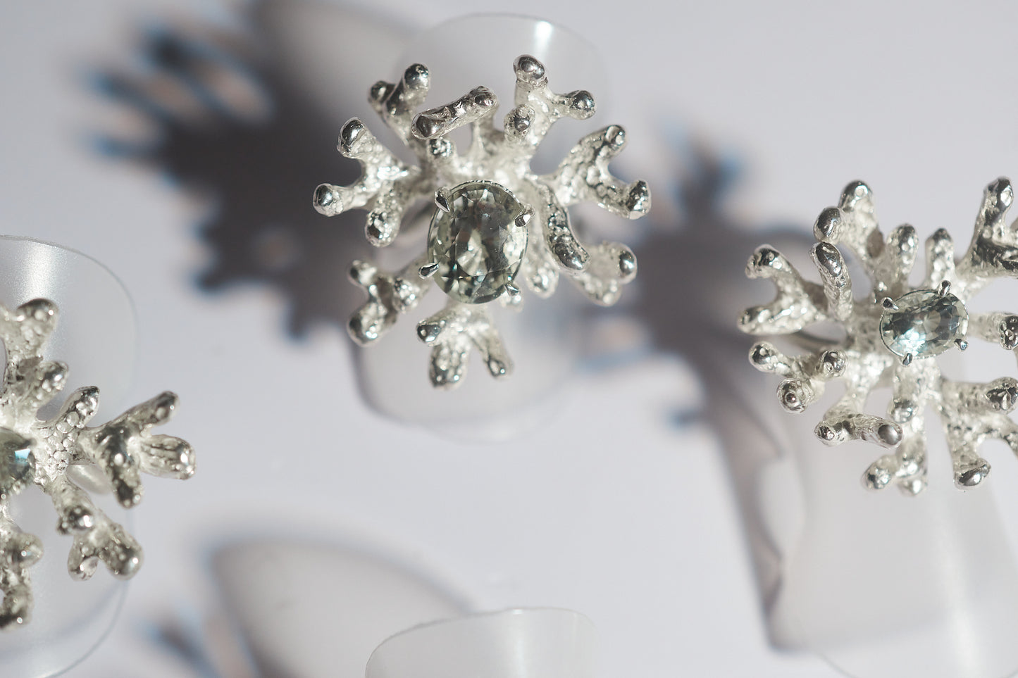 Silver Coral Ring 11x8mm Green Amethyst