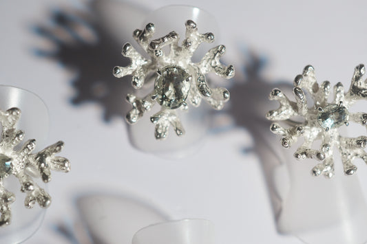 Silver Coral Ring 11x8mm Green Amethyst