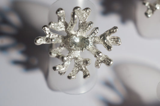 Silver Coral Ring 6x8mm Green Amethyst