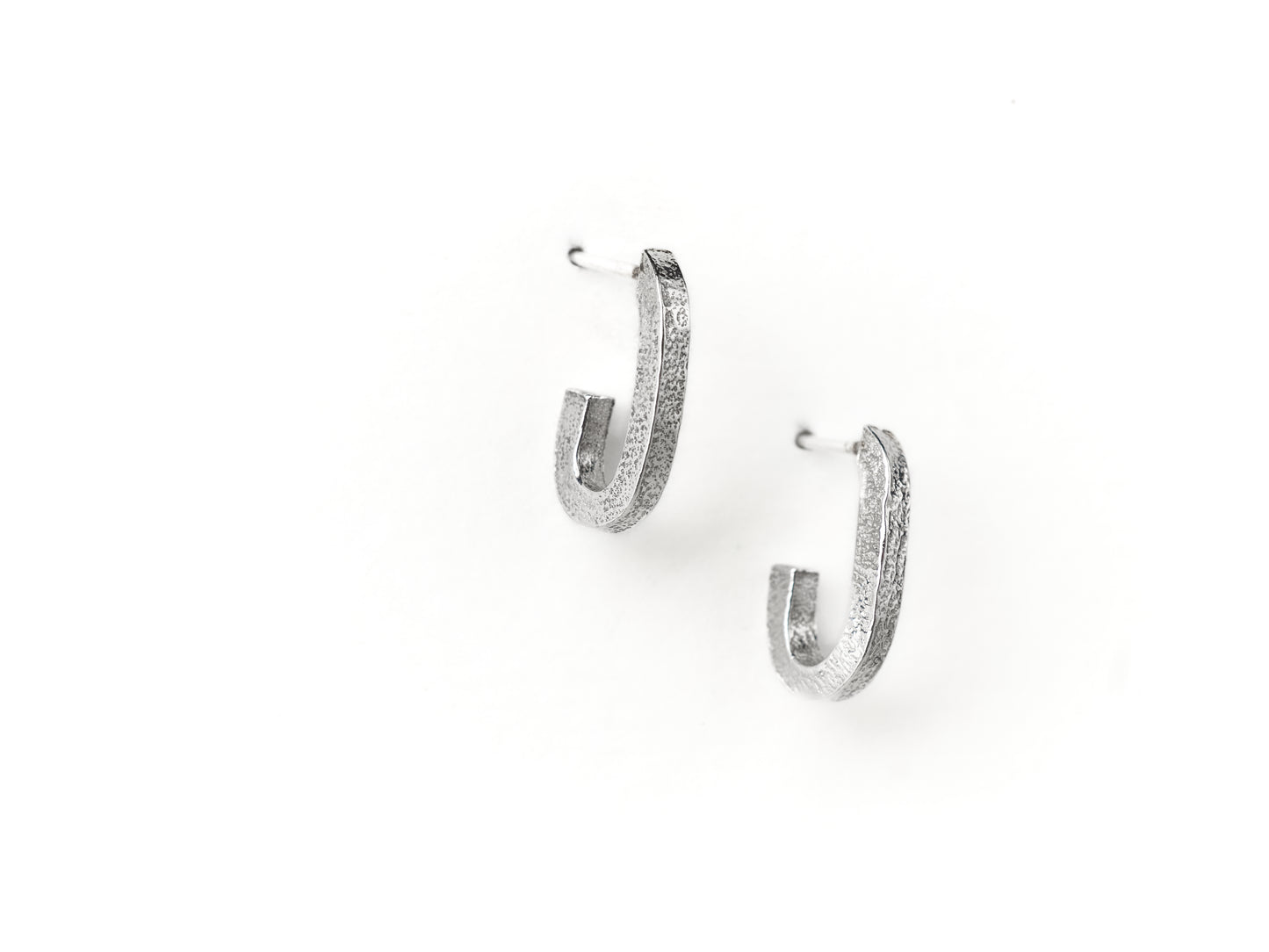 GEO U-Shape Studs Small