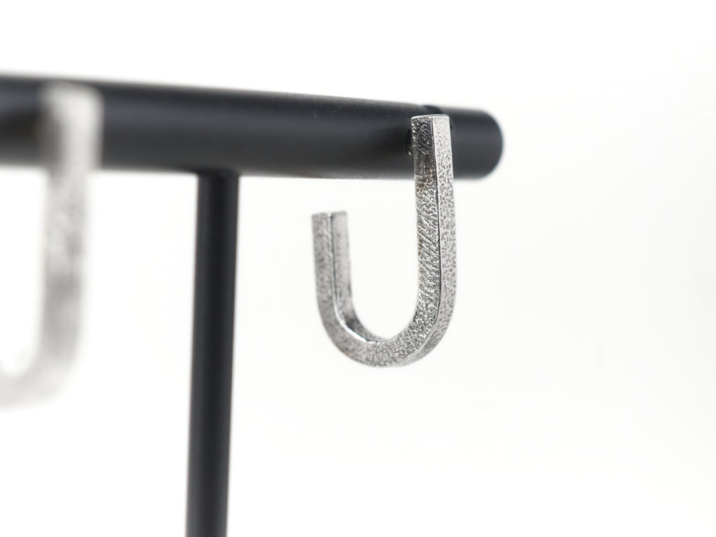 Ky Ha U-Shape Studs Large