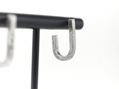 GEO U-Shape Studs Large