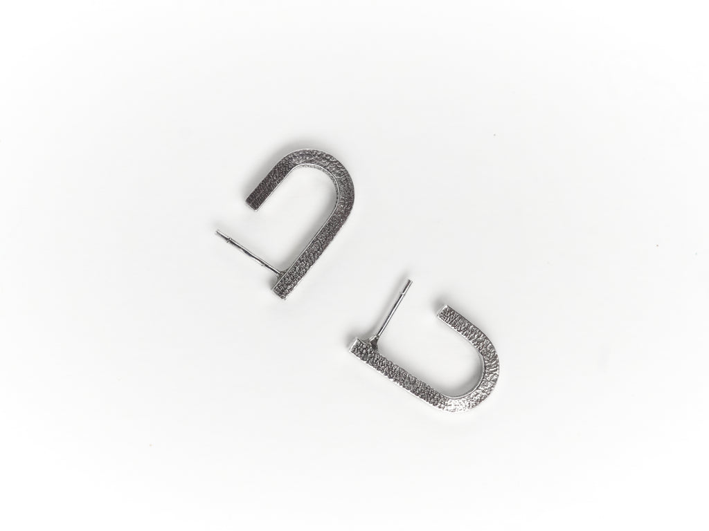 Ky Ha U-Shape Studs Large
