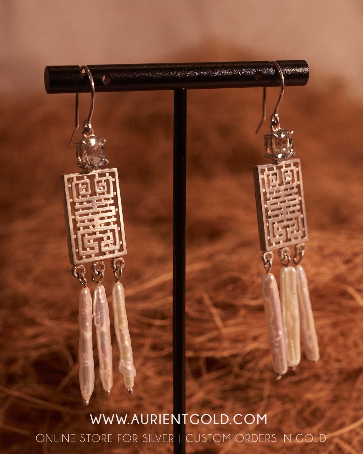 Temple window earrings with fresh water pearl