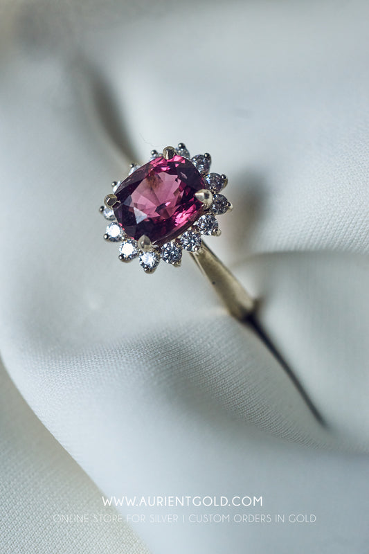 Yen Bai Spinel set in silver