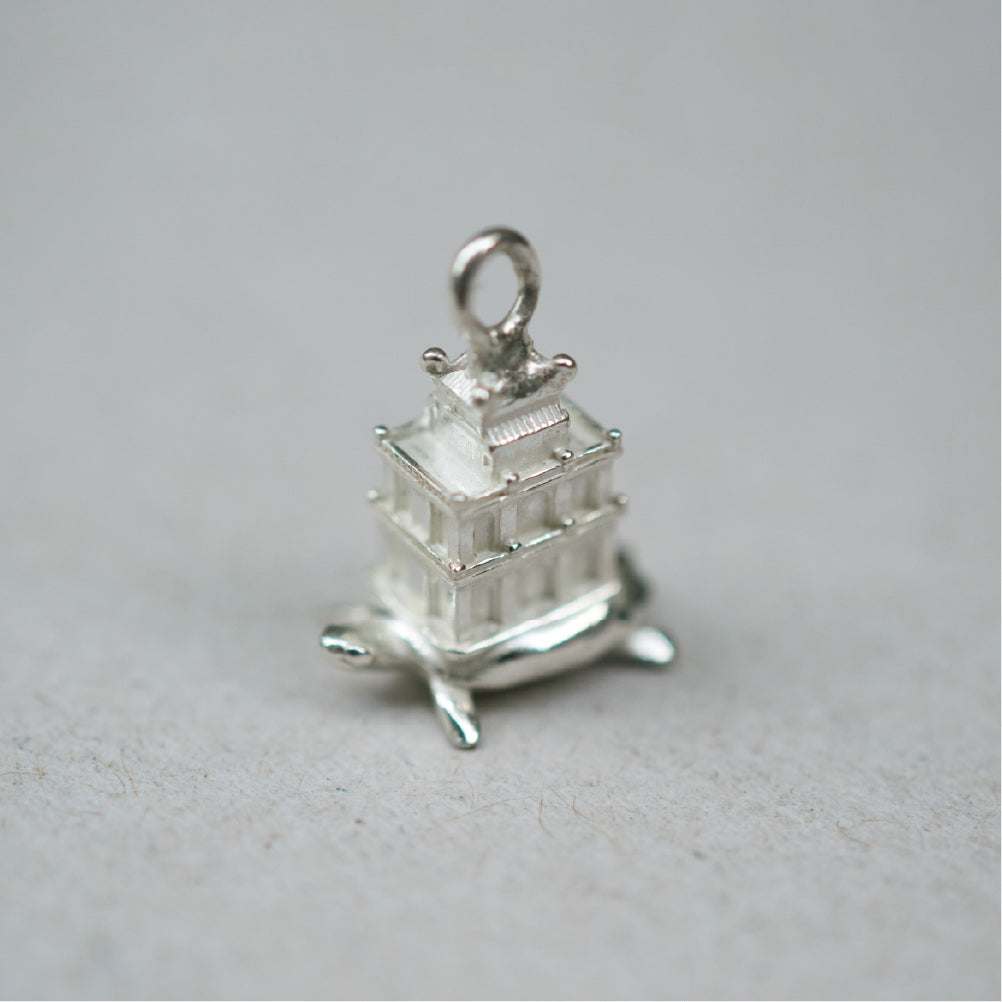 Hoan Kiem Turtle Tower Charm - AURIENT GOLD