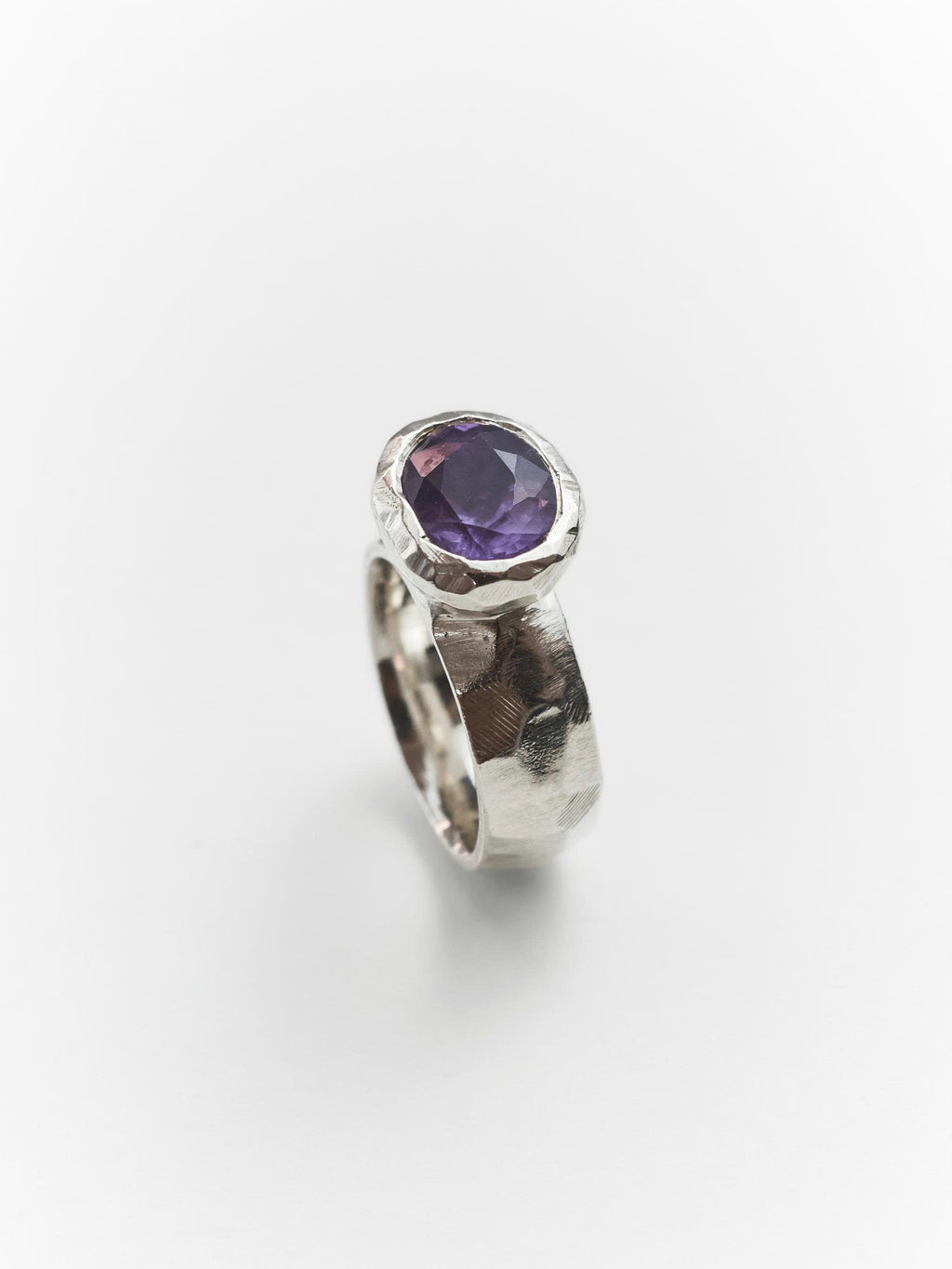 KY HA Amethyst Ring