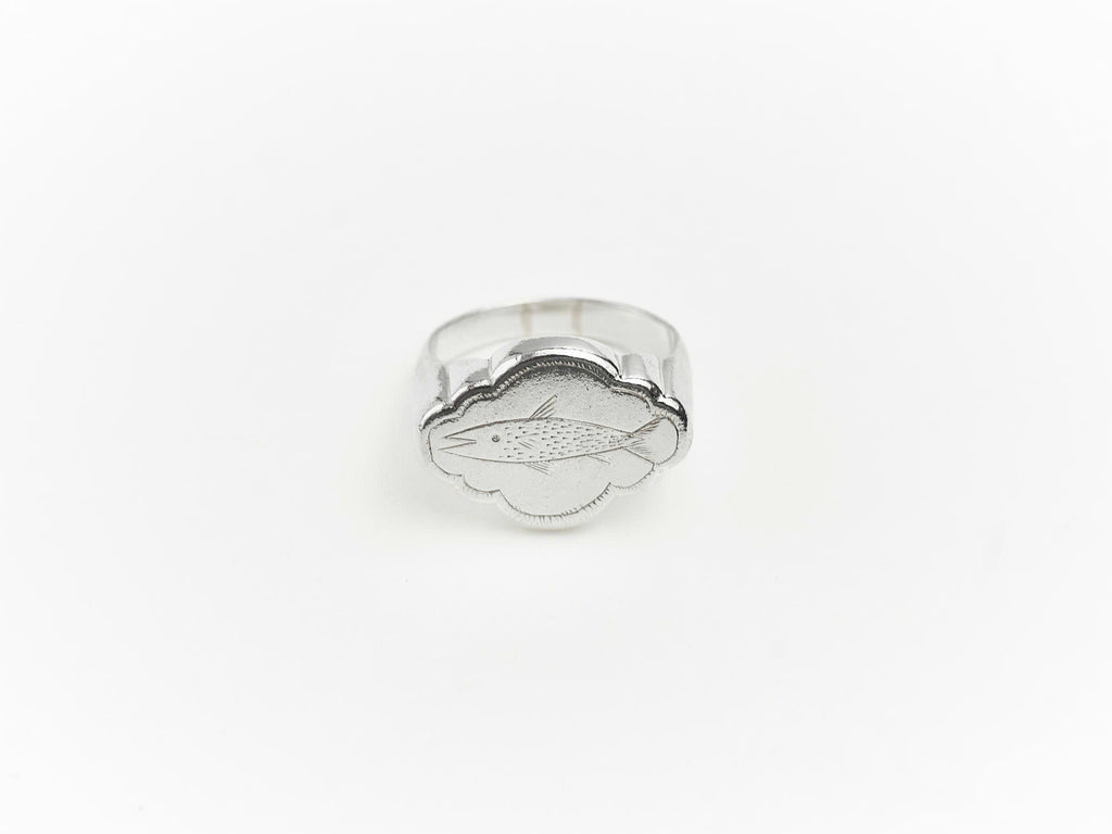 nhẫn khắc hình cá